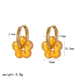 Detailed size chart for orange flower earrings with 17mm gold hoop and 5.8g weight