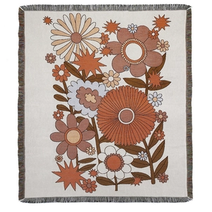 Coperta da campeggio tessuta bohémien con motivi floreali vintage e frange