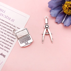Detailansicht von Silberlegierung Computer und Kompass Anhänger für DIY Schmuck