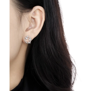 Elegant 925 sterling silver wreath earrings with sparkling zircons and vine leaf design