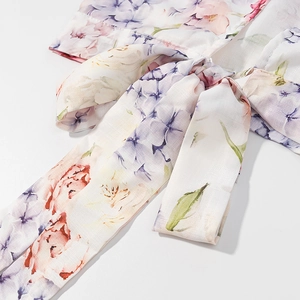 Ensemble haut dos nu et jupe à imprimé floral avec détail de nœud élégant pour femmes