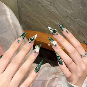 Long Stiletto Press On Nails Emerald Green Marble Design 3D Flower Artificial Pearl Rhinestone Luxury Vintage Handcrafted Artificial Fingernails