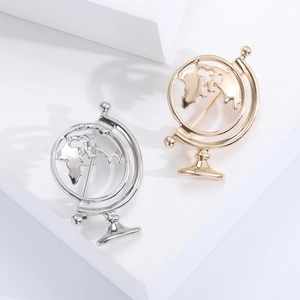 Fashion Alloy Globe Brooch For Men Women Vintage Hollow Earth Lapel Pin Metallic Suit Cardigan Decorative Badge Jewelry
