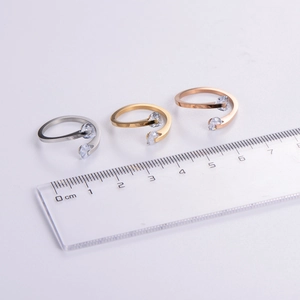 Minimalist double zircon open ring in silver gold and rose gold with a clear scale ruler