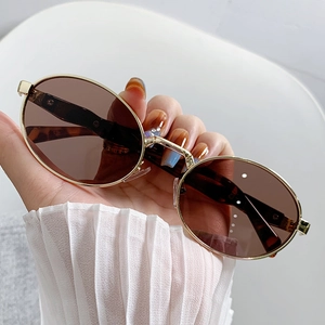 Vintage Ovale Sonnenbrille Metallrahmen UV400 Schutz Mode Retro Minimalistische Outdoor Brillen Für Damen Streetwear