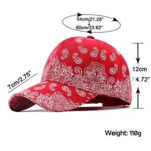 Casquette de baseball rouge à motif paisley avec visière de 7cm et taille ajustable