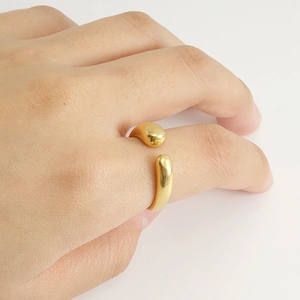 Bague ouverte minimaliste en acier inoxydable plaqué or 18 carats avec gouttes