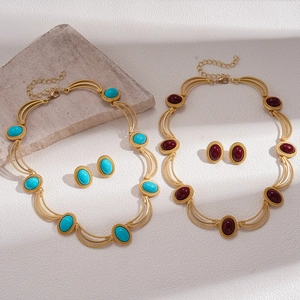 Parures bijoux vintage avec collier or et puces d'oreilles ovales turquoise et bordeaux