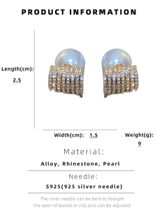 Detailed size chart showing 2.5cm geometric gold earrings with S925 silver needles