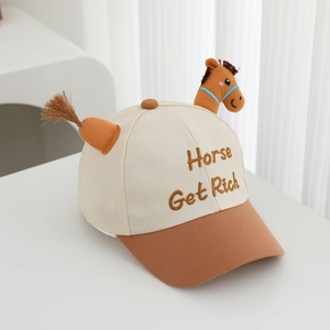 Casquette de baseball beige pour enfants avec cheval en peluche 3D et broderie créative