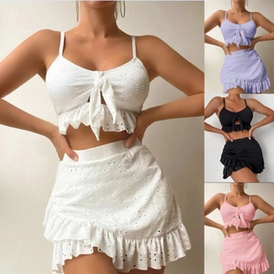 Nylon Eyelet Lace Badmode Dames Ruches Bikini Top En Broekje Met Bijpassende Strandrok En Strik Detail