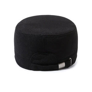 Men's winter flat top cap in black twill fabric with adjustable metal buckle and warm lining