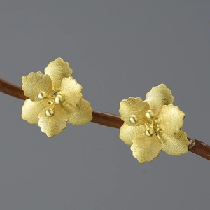 Elegant 925 silver Chinese style begonia flower earrings in matte gold finish