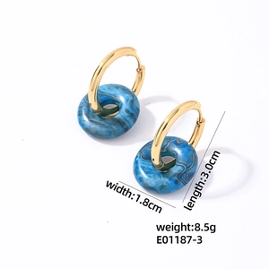 Détail des boucles d'oreilles en acier inoxydable avec pierre naturelle bleue et dimensions