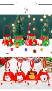 Detail von Weihnachts-Filztaschen mit 3D-Weihnachtsmann und Rentier vor Schnee-Hintergrund