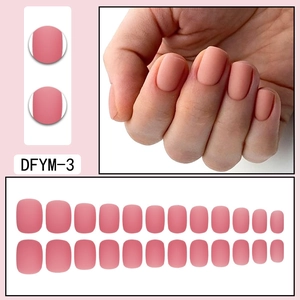 Detail of 24pcs matte dusty rose press-on nails in short round shape and set layout