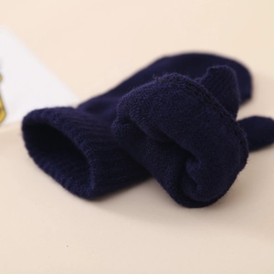 Gants en tricot d'hiver pour bébés bleu marine avec poignets côtelés pour la chaleur