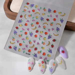Autocollants 3D gaufrés pour ongles avec motifs de fraises et de raisins d'été