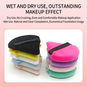 Set di piumini per cipria triangolari multicolore per un'applicazione di trucco impeccabile