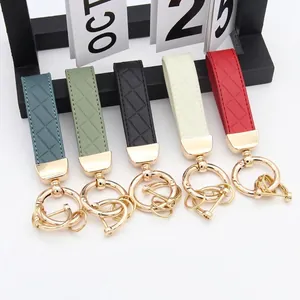 Modern Embossed Leather Keychain Zinc Alloy Car Key Ring Woven Pattern Key Holder Accessory Gift For Men Women