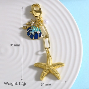Detail view of starfish keychain with dimensions 91mm by 31mm and weight 12g