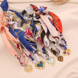 Fashion Satin Scarf Heart Pendant Necklace Stainless Steel Floral Printed Fabric Neckwear Aesthetic Jewelry For Women