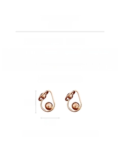 Détail des boucles d'oreilles boules torsadées avec dimensions 3,2cm x 2,4cm et 11,7g