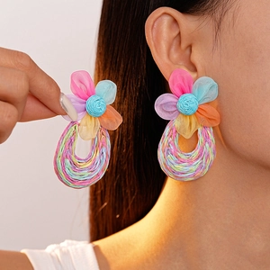 Bohemian Colorful Mesh Flower Hand Woven Raffia U Shaped Dangling Earrings With Stainless Steel Earring Post