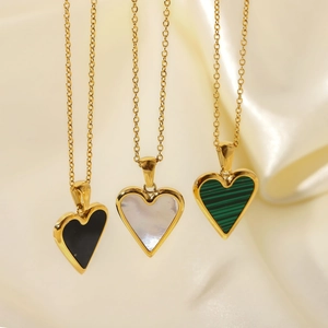 Heart Pendant Necklace 18K Gold Plated Stainless Steel With Shell Malachite For Women Vintage Elegant Light Luxury INS Style
