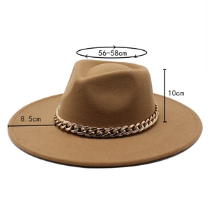 Brauner Wollfilzhut mit Goldkette und Maßen für 8,5 cm Krempe und 10 cm Hutkappenhöhe