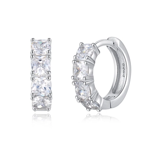 Boucles d'oreilles carrées en argent sterling 925 avec zircons et design glaçon