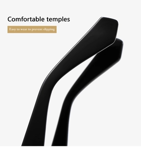 Dettaglio delle stanghette ergonomiche nere antiscivolo su occhiali vintage