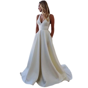 Elegant white V-neck sleeveless satin wedding dress with open back and side pockets