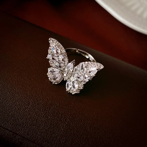Bague Ouverte Papillon Cuivre Zircone Scintillante Argenté Élégant Bijoux De Doigt Pour Femme