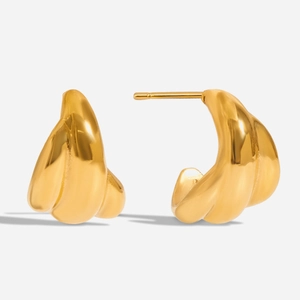 Twisted C-Shaped Hoop Earrings 18K Gold Plated Stainless Steel Waterproof Hypoallergenic Classic Geometric Jewelry Women