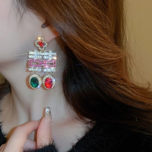 Boucles d'oreilles Double Bonheur avec fleurs, cristaux et gemmes rouges et vertes