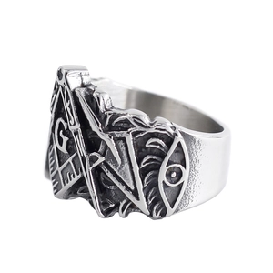 Vintage silver Masonic Freemason ring in stainless steel featuring G symbol and engravings