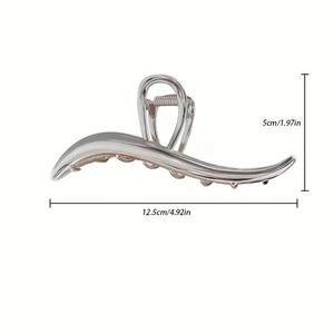 Pince à cheveux minimaliste en métal argenté avec design ondulé de grande taille 12,5cm