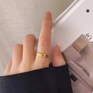 Polished golden ring with geometric wheat pattern engraving for women fashion style
