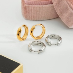 Boucles d'Oreilles Créoles Épaisses en Acier Inoxydable pour Femmes Plaqué Or 18K Poli Miroir Rétro Géométrique Créoles Rondes