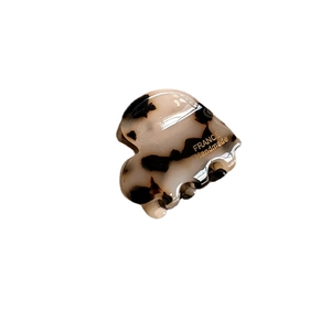 Elegant tortoiseshell heart hair claw clip with gold France Handmade lettering