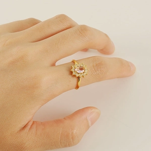 Adjustable 18K gold stainless steel sunflower ring with pink zircon and white crystals