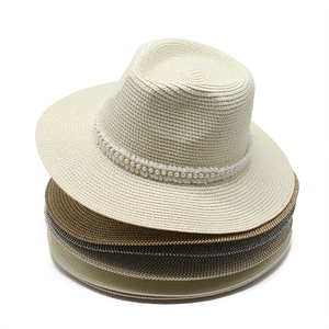 Détails des chapeaux Panama en paille avec bande de perles et options de couleurs