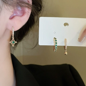 Lot de 3 boucles d'oreilles vintage en zircon avec étoiles et pierres vertes dorées