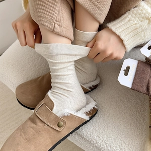 Cozy oatmeal cotton ribbed crew socks for women with high elasticity and soft texture