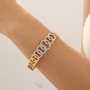 Interlocking Circles Bangle Bracelet Stainless Steel Gold Plated Rhinestone Inlaid Geometric Fashion Jewelry For Women