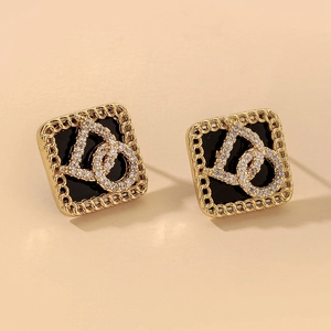 Boucles D'Oreilles Carrées Géométriques Rétro Avec Émail Et Strass Lettre Alliage 925 Sterling Silver Earring Post Pour Femmes