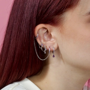 Ohrschmuck-Set mit Kette und Zirkonia-Steinen in Rosa und Lila auf Silberbasis