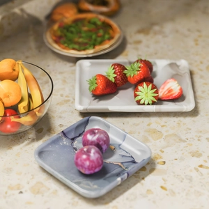 DIY heart and rectangular resin silicone molds for fruit trays and jewelry organizers