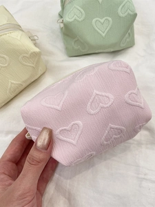 Trousse à maquillage mignonne en jacquard à cœurs pastel avec fermeture éclair